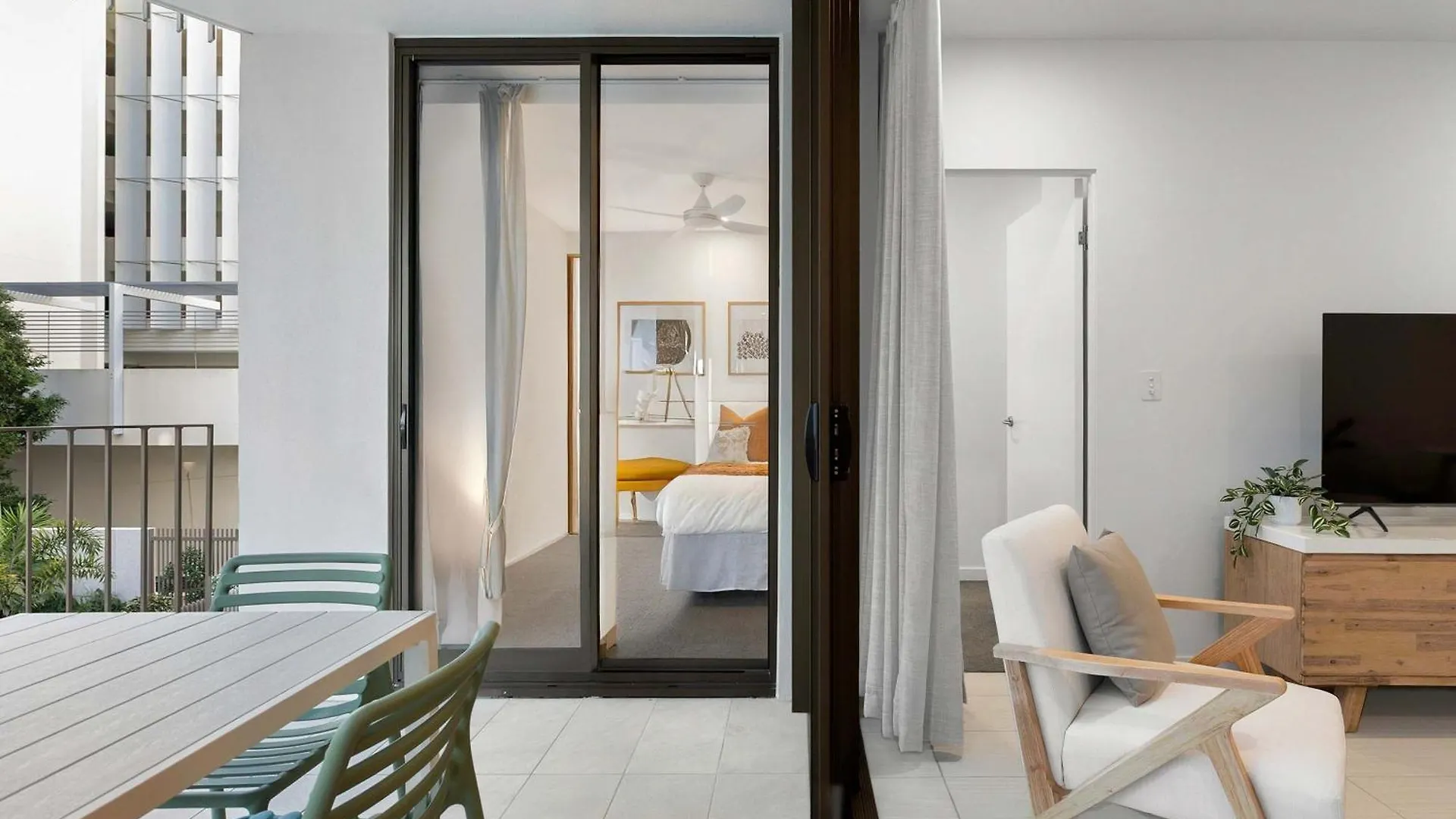 The Cosmopolitan Suite Maroochydore 0*,